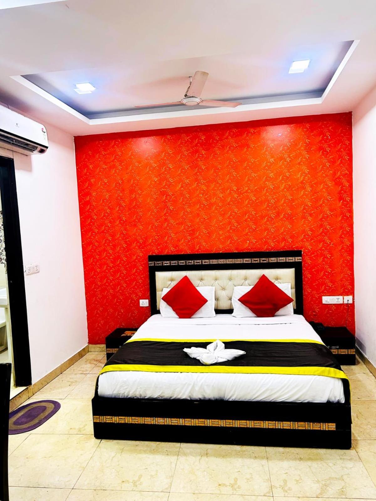 Hotel Ashoka Palace Near Igi Airport New Delhi Exterior photo